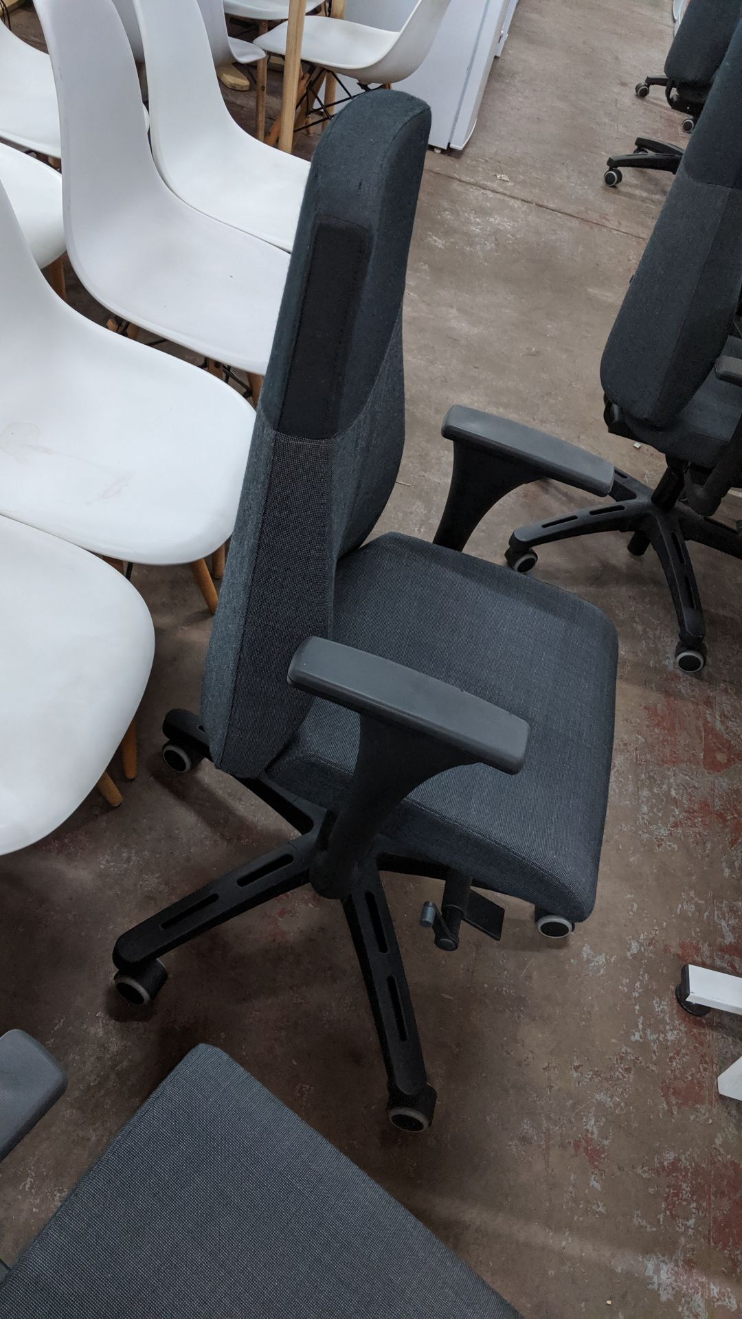 Pair of modern grey & black executive chairs with arms NB Lots 317 - 319 each consist of a pair of - Image 5 of 5