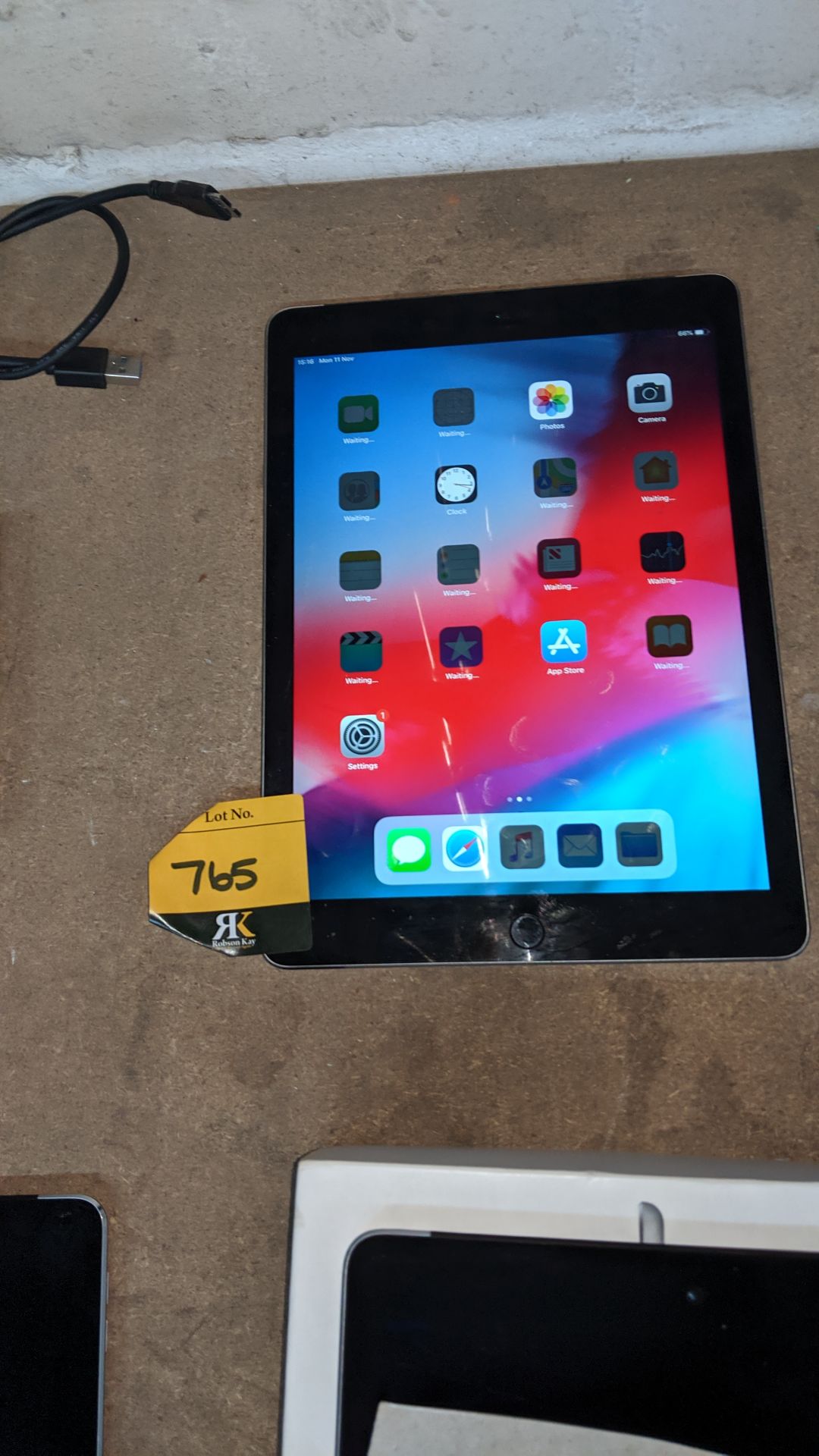 Apple iPad Air 2, 16Gb, Space Grey, product code A1567, no charger. This is one of a large number of - Image 3 of 6