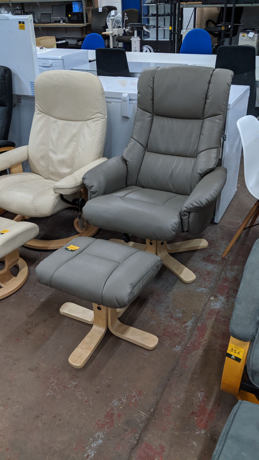 Leather reclining chair on wooden frame with matching footstool. This is one of a large number of - Image 2 of 5