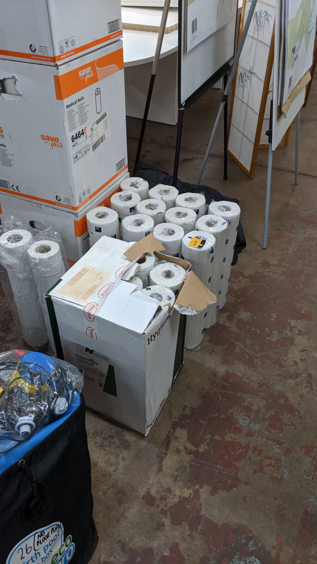 Quantity of medical rolls. This is one of a large number of lots used/owned by One To One (North - Image 4 of 4