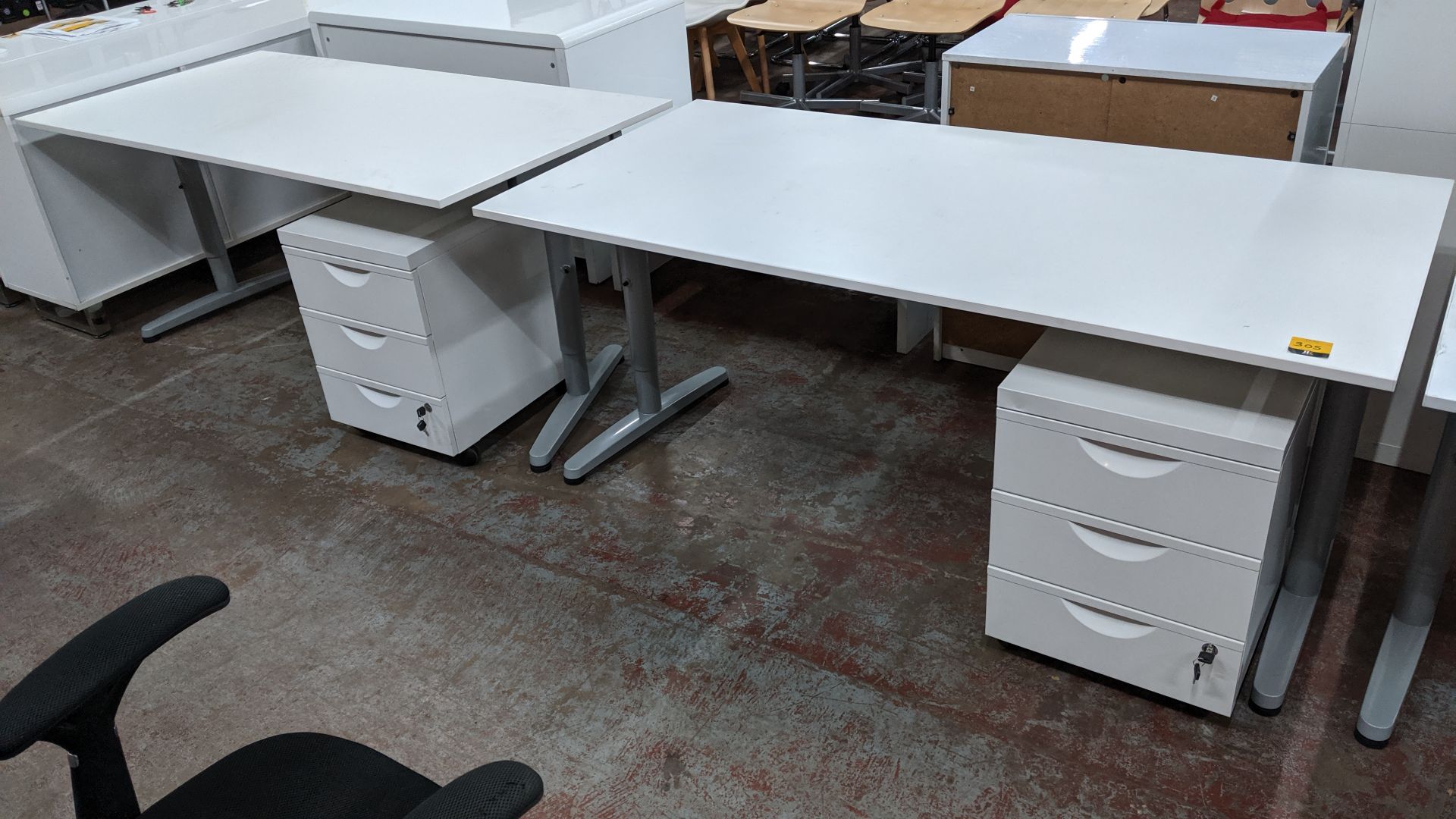 2 off matching large white tables/desks, 160 x 80cm, each with matching mobile pedestal & extendable