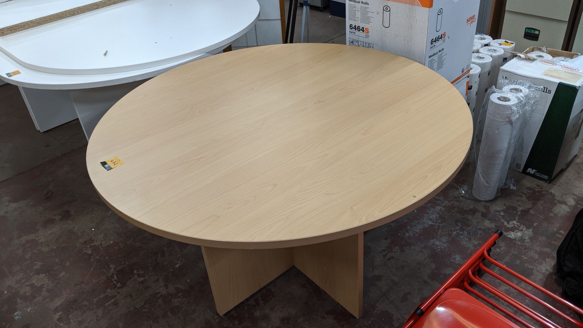 Round wooden meeting table. This is one of a large number of lots used/owned by One To One (North - Image 3 of 4