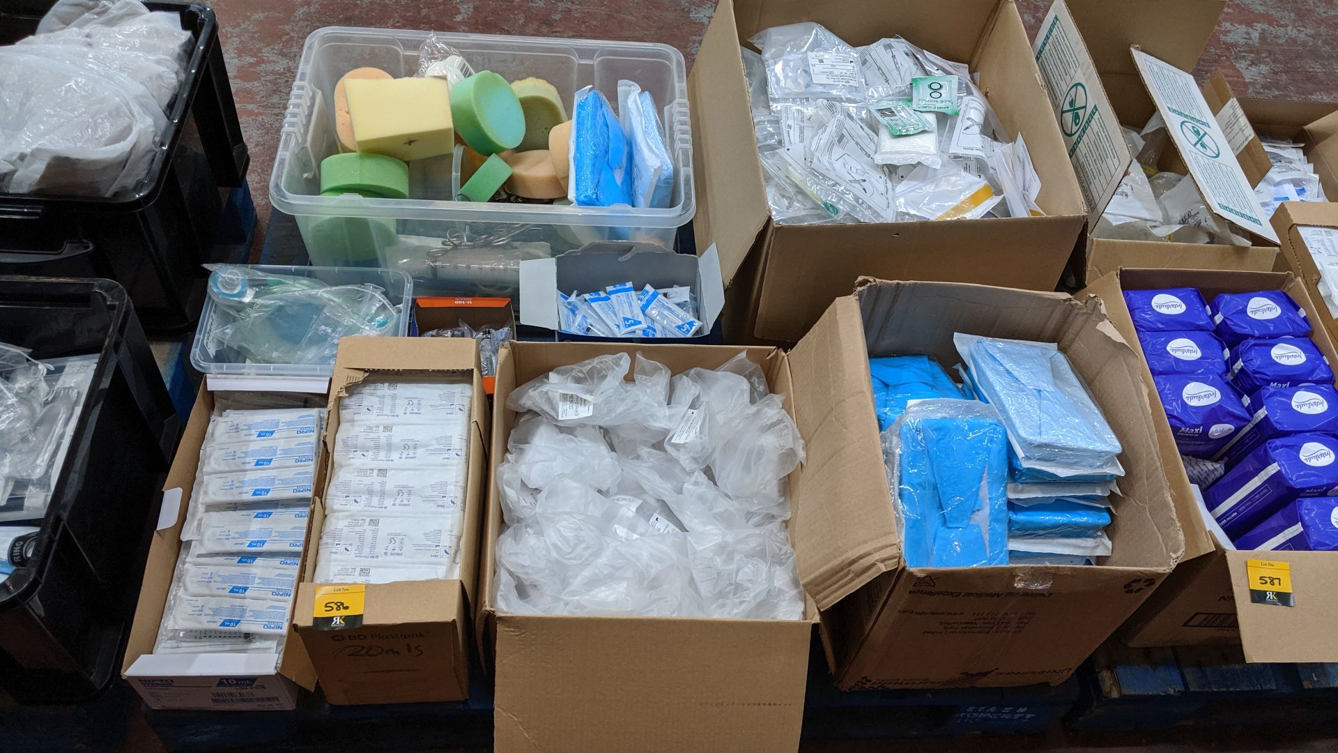 Contents of a pallet of medical supplies NB Pallet excluded. This is one of a large number of lots