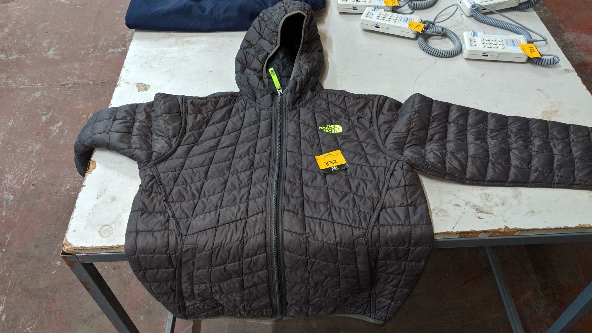 North Face boy's reversible jacket size LG. IMPORTANT: Please remember goods successfully bid upon