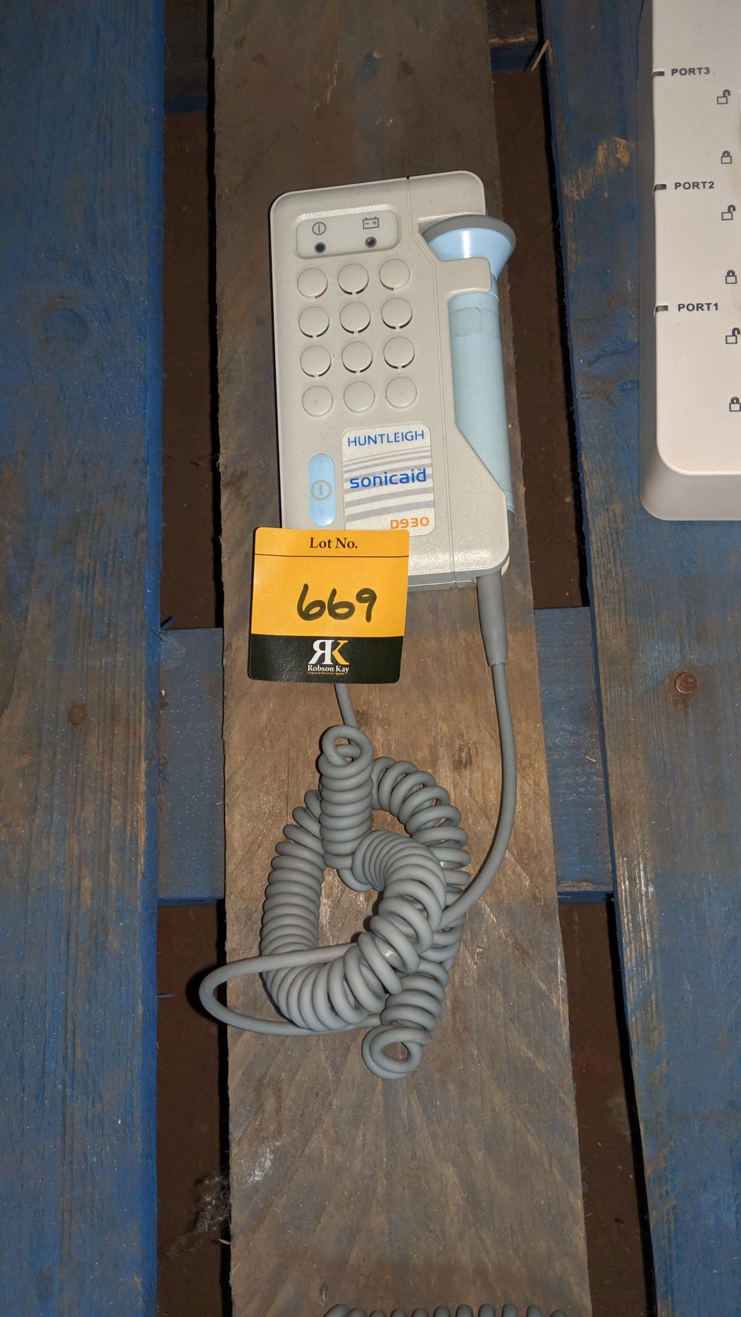 Huntleigh Sonicaid D930 Fetal Doppler . This is one of a large number of lots used/owned by One To - Image 3 of 4