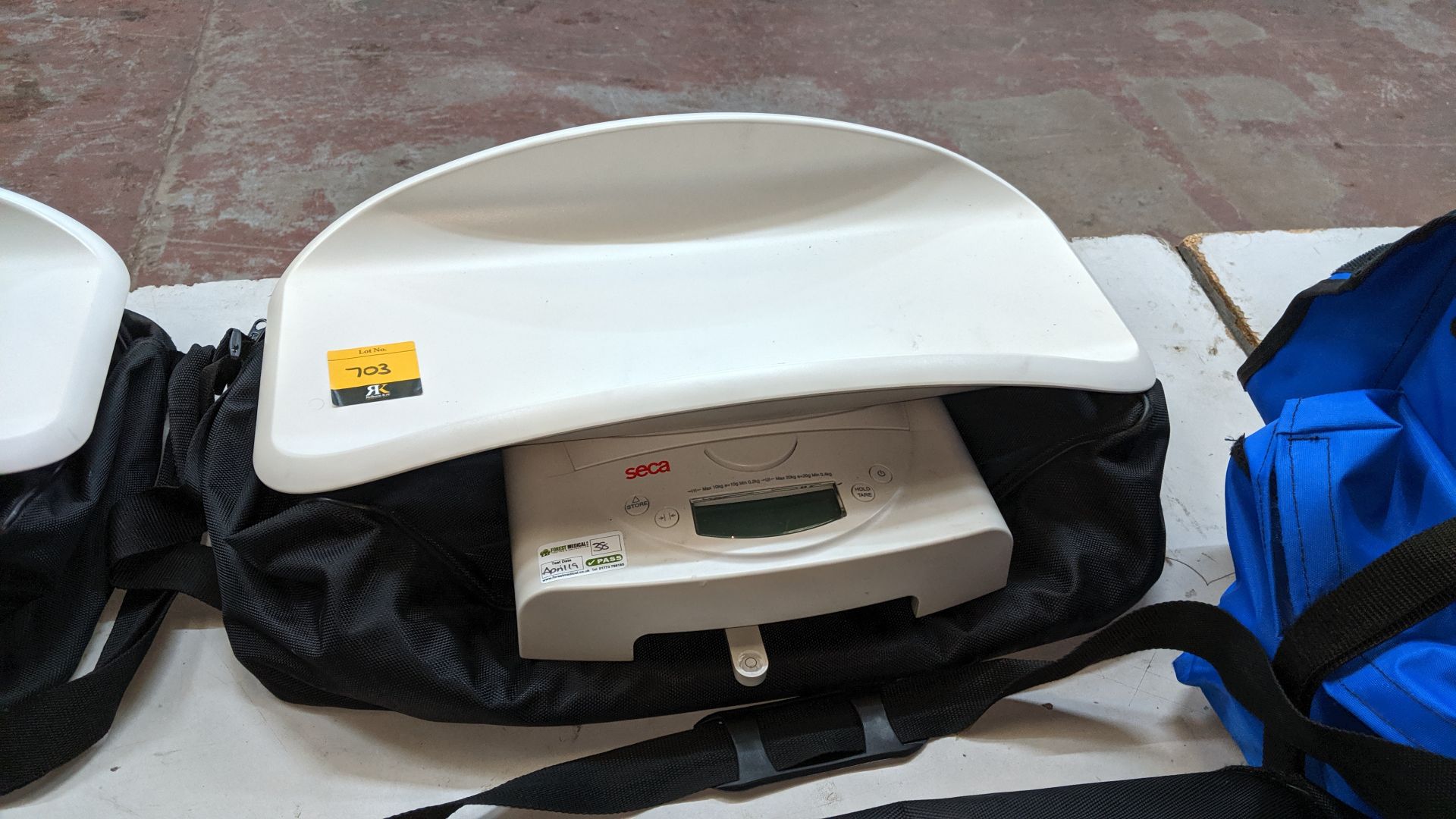 Seca model 384 baby scales max. capacity 20kg. This is one of a large number of lots used/owned by