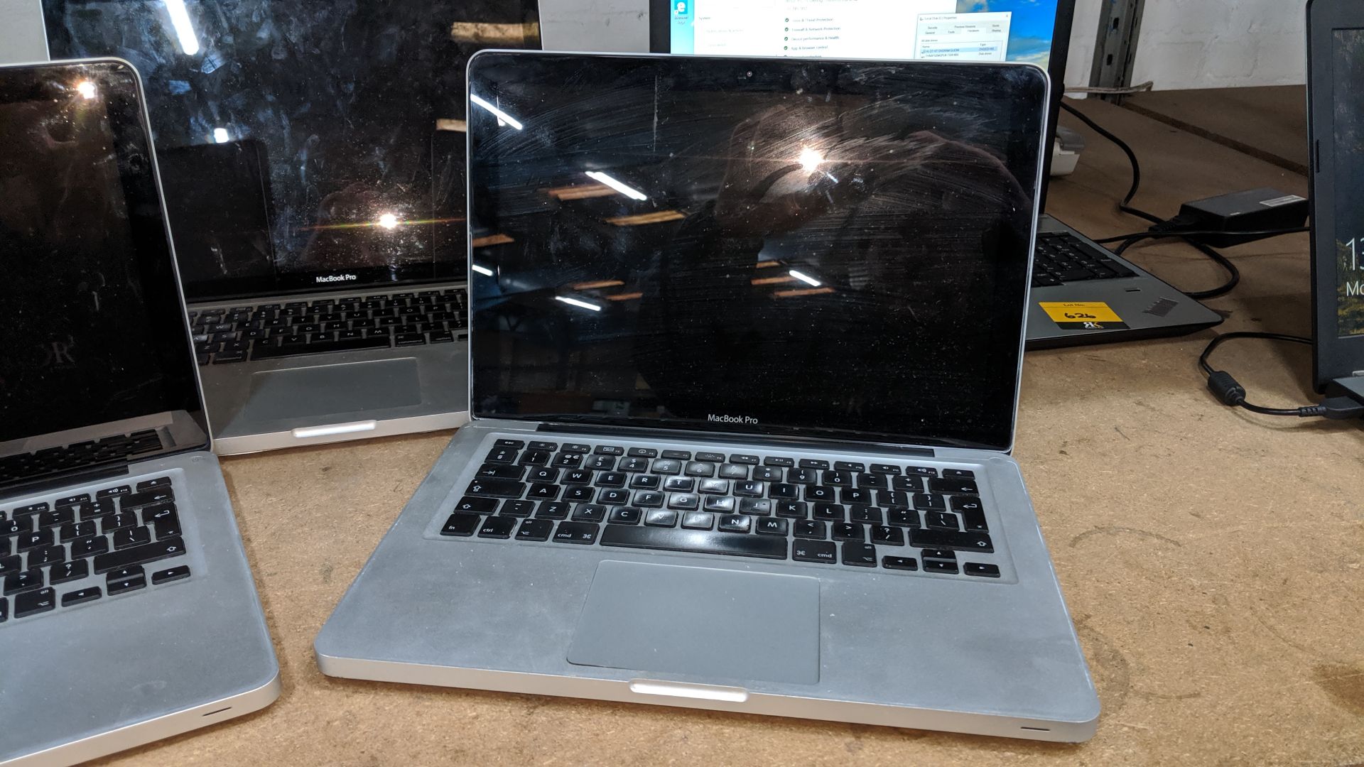 3 off Apple MacBook Pro silver notebook computers, no power packs/chargers, we have been unable to - Image 4 of 6
