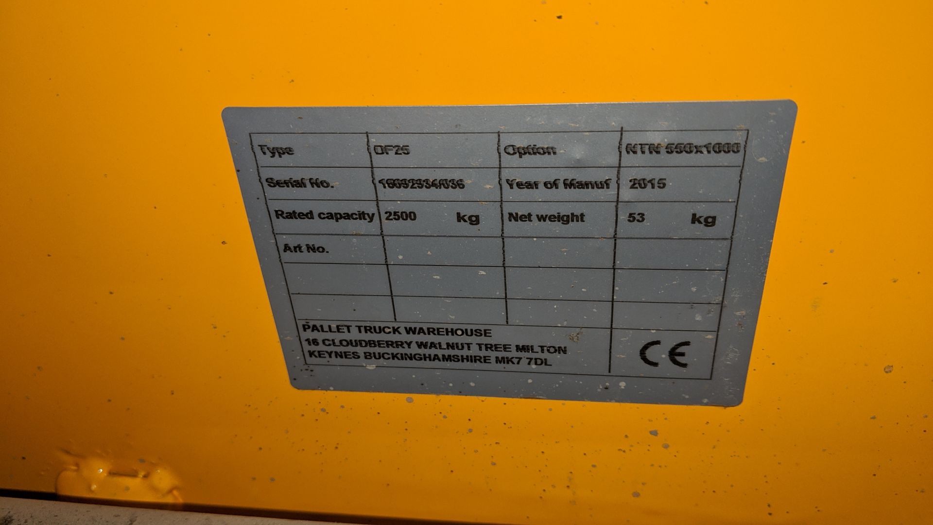 Euro pallet truck, 2500kg capacity. This is one of a large number of lots in this sale being sold - Image 5 of 5