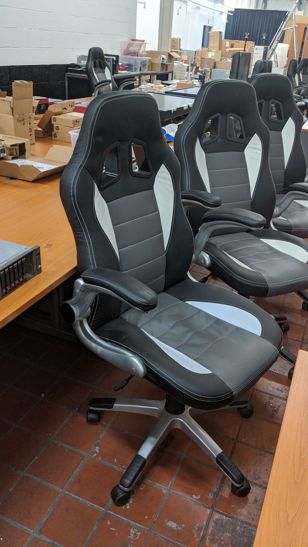 3 off motorsports style black & silver leather exec chairs. This is one of a large number of lots in - Image 7 of 9