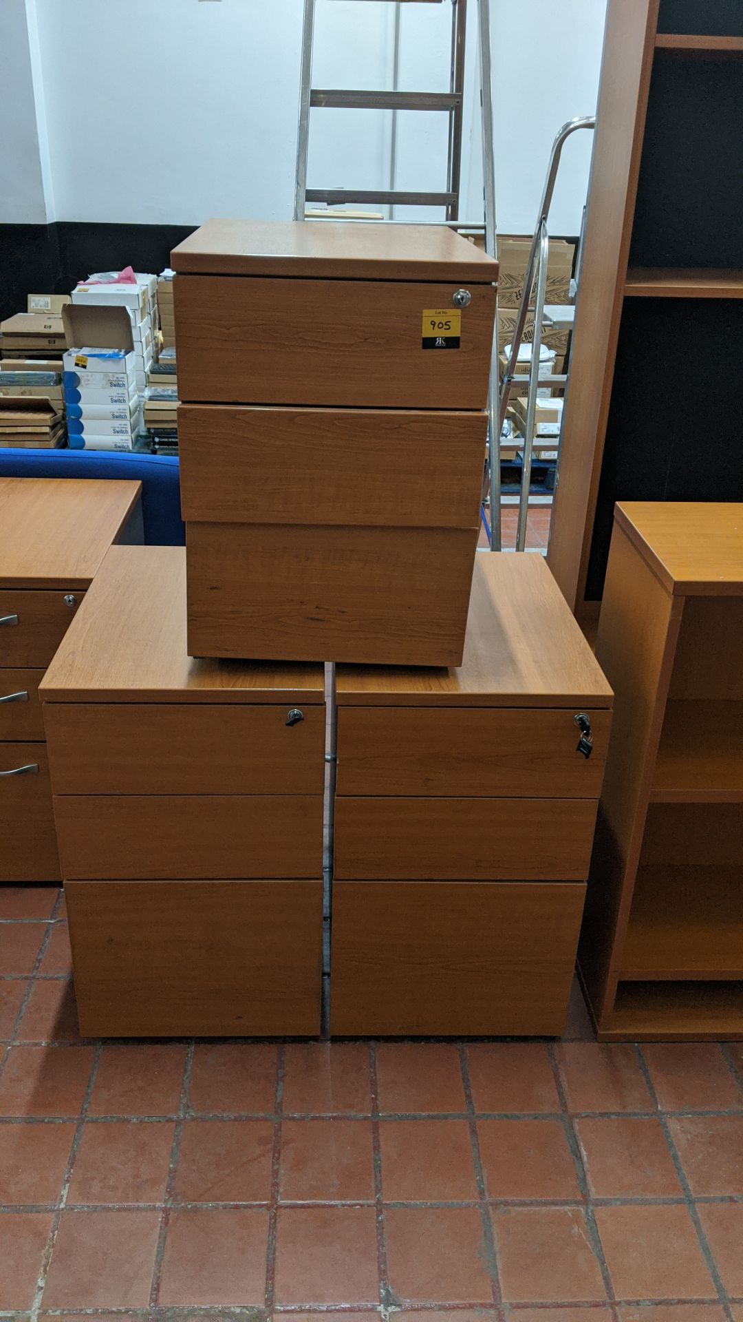 3 off desk pedestals to match the bulk of the other office furniture in this sale - comprises 1