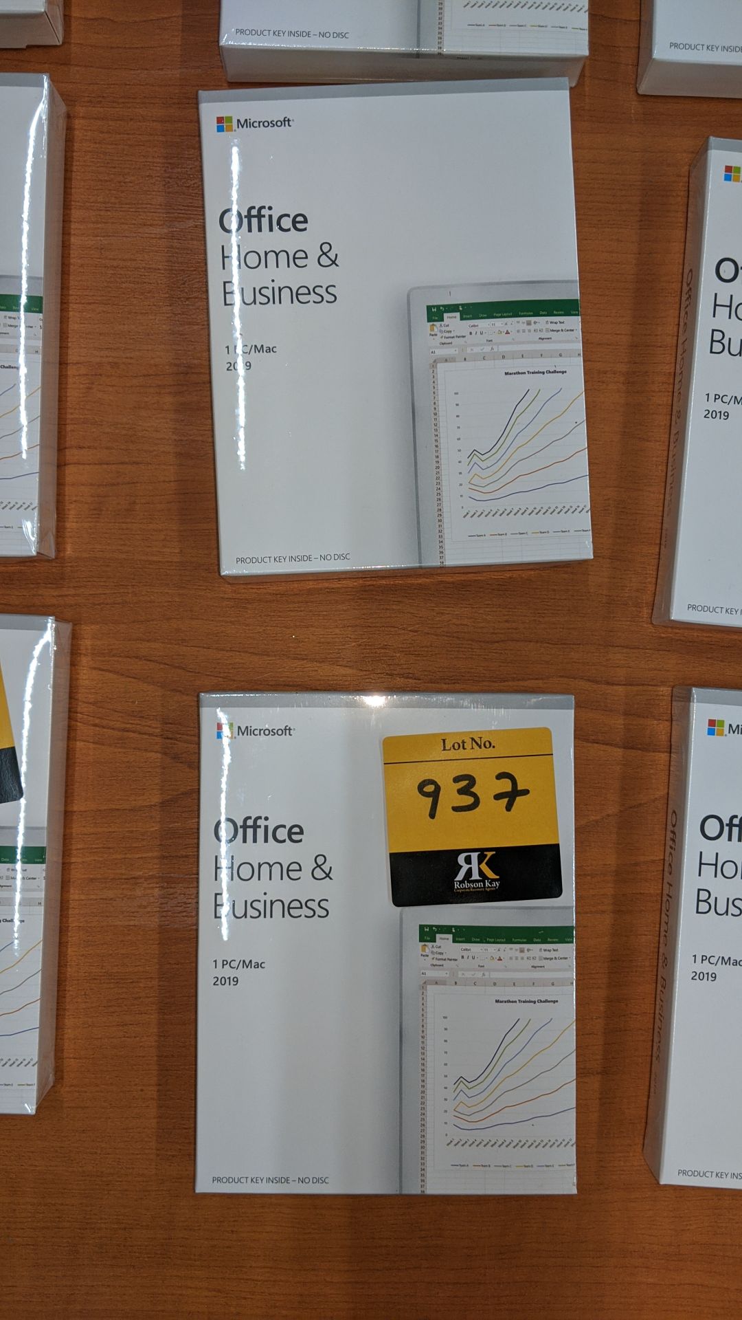 5 off Microsoft Office Home & Business 2019 for PC/MAC. This lot comprises 5 sealed boxes each - Image 3 of 4