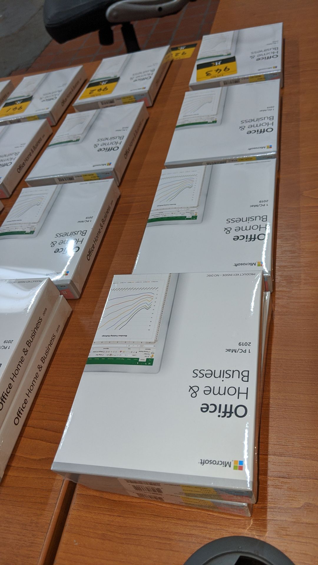 5 off Microsoft Office Home & Business 2019 for PC/MAC. This lot comprises 5 sealed boxes each - Image 4 of 4