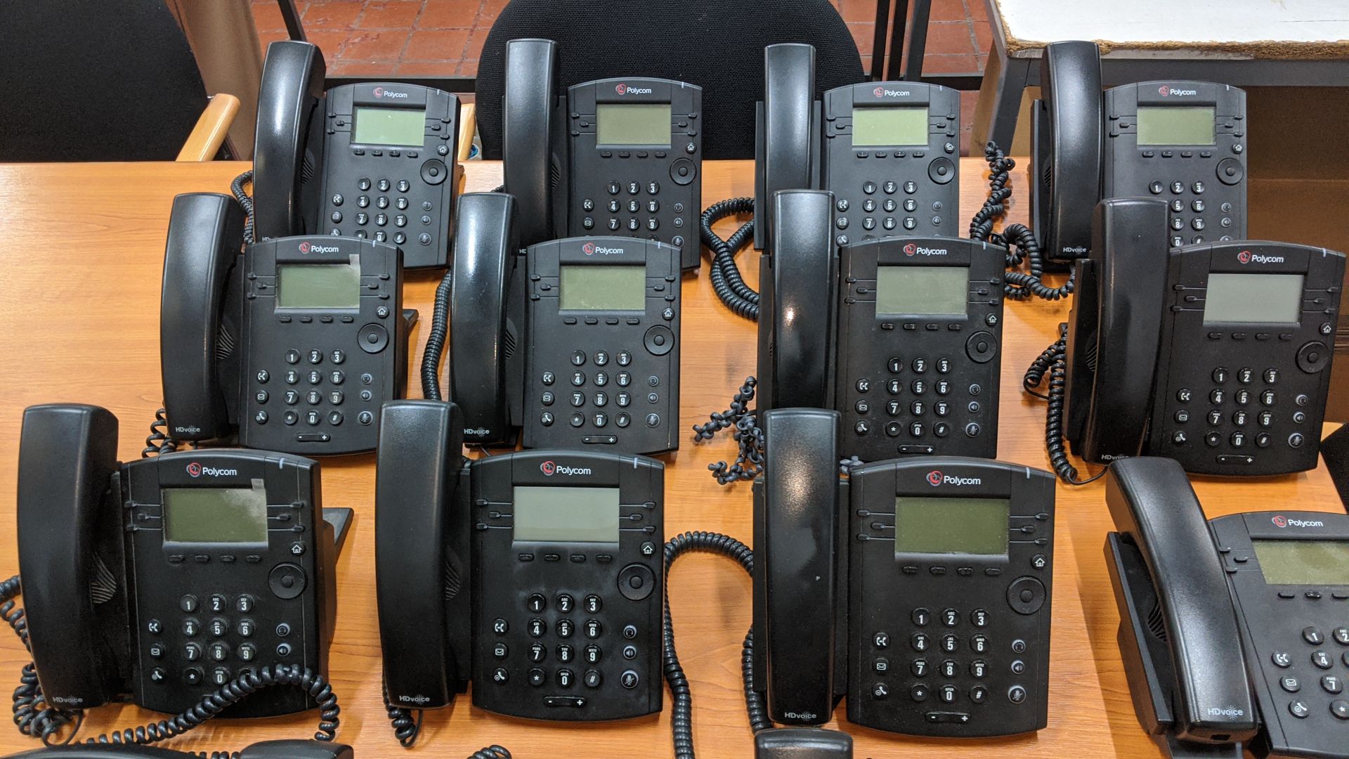 18 off Polycom telephone handsets model VVX300 plus 1 additional handset . This is one of a large - Image 6 of 8