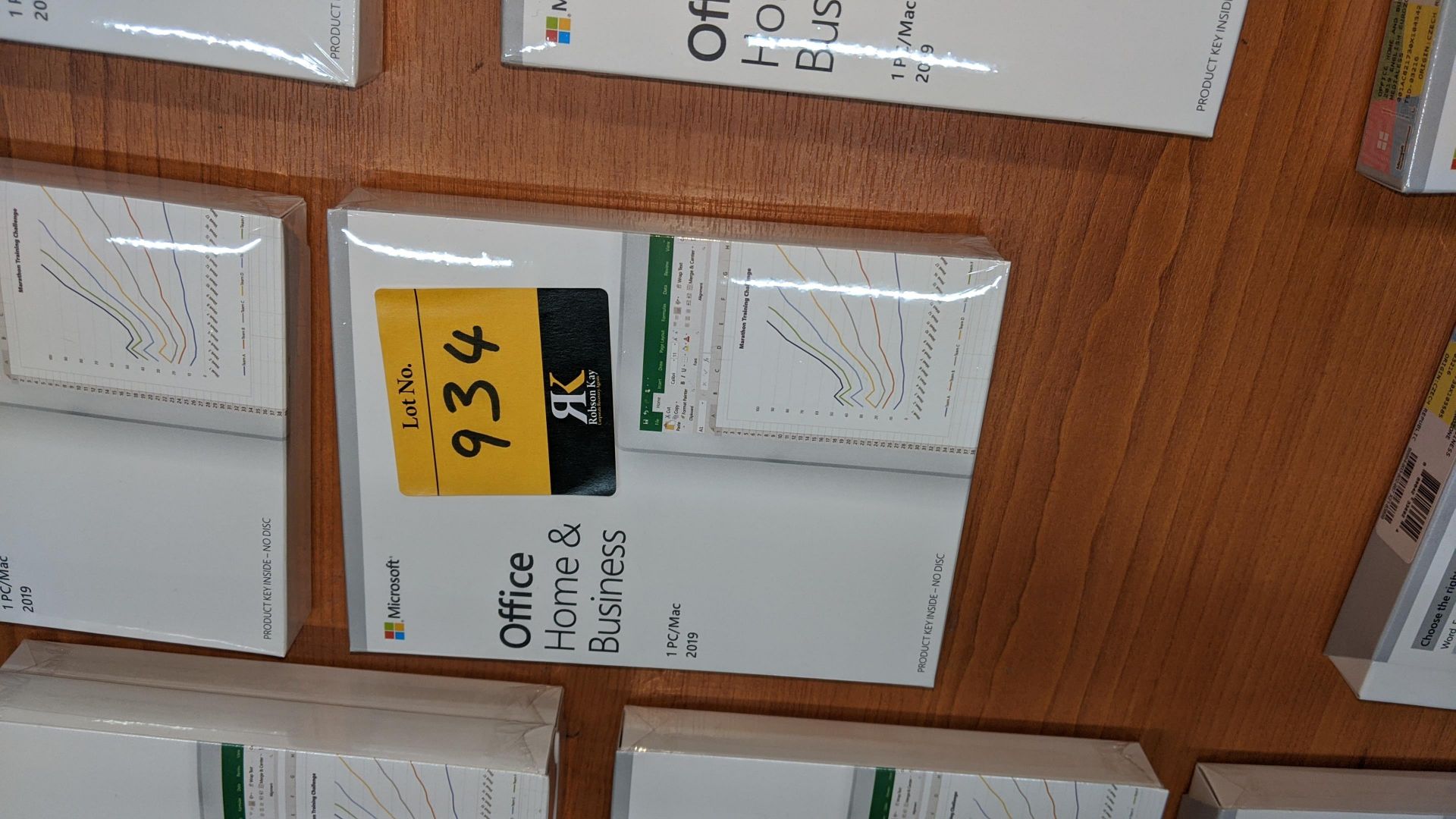 Microsoft Office Home & Business 2019 for PC/MAC. This lot comprises a sealed box with licence - Image 2 of 3