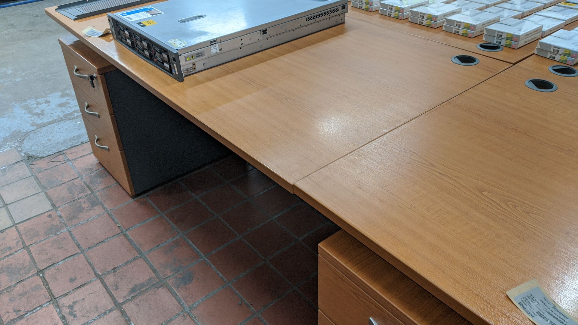 3 off matching desks each with under desk mobile pedestal, desk tops measuring circa 160cm x 80cm, - Image 4 of 6