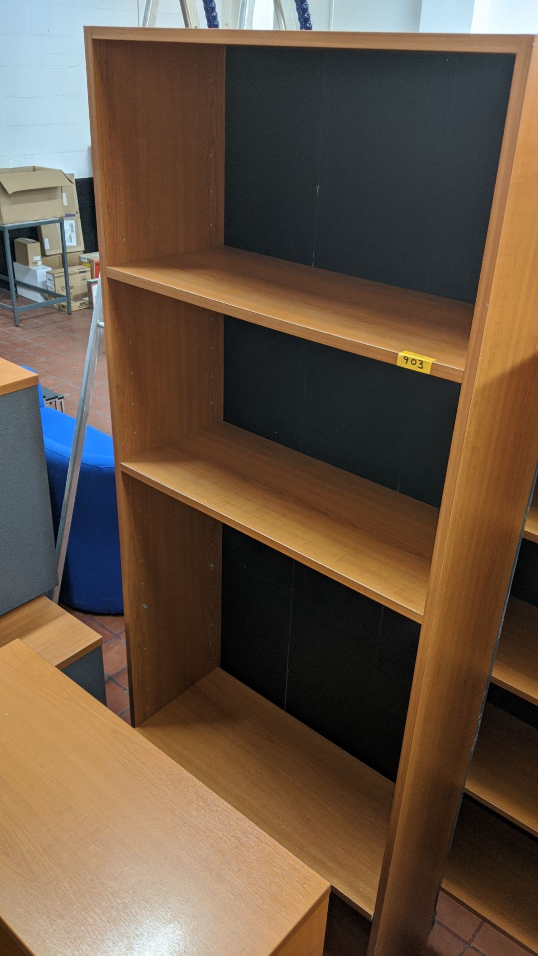 2 off open front wooden bookcases to match the bulk of the other office furniture in this sale. This - Image 3 of 4