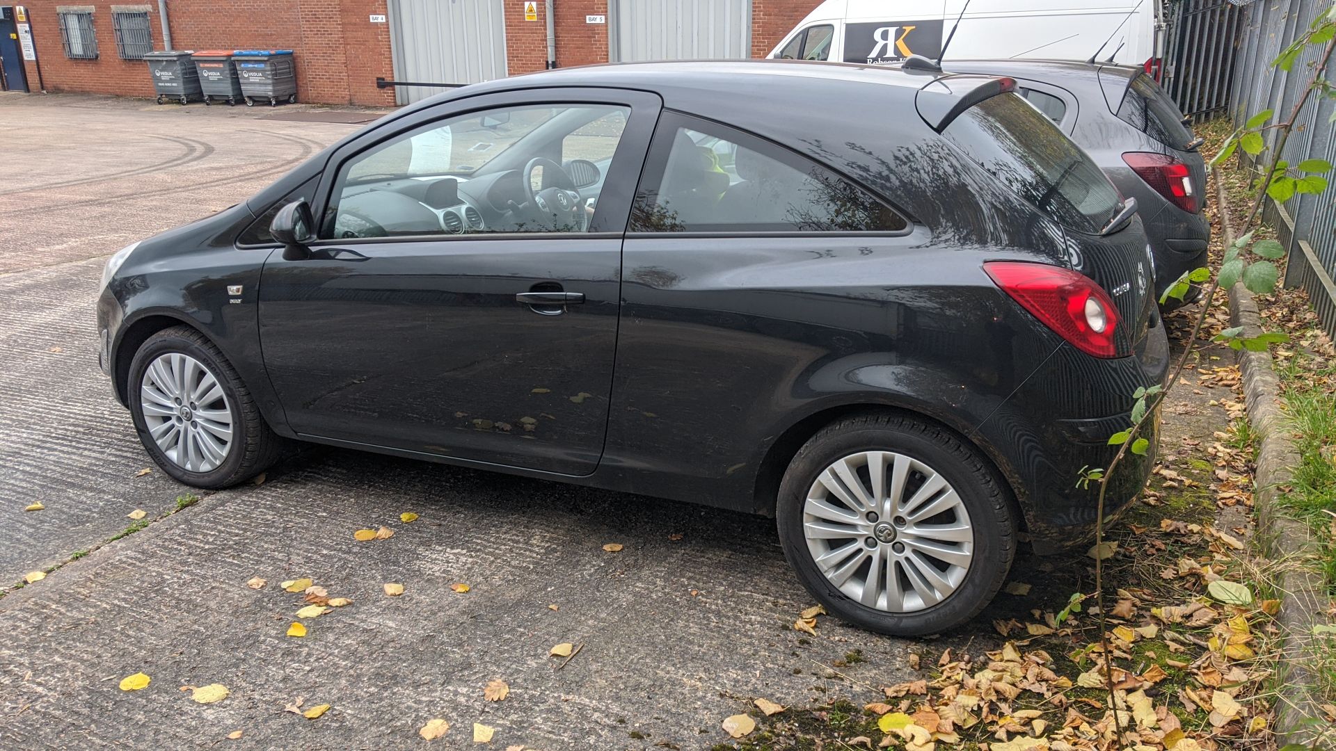 FY13 MTZ Vauxhall Corsa Energy AC CDTi ECOF 3 door hatchback, 5 speed manual gearbox, 1248cc - Image 6 of 18