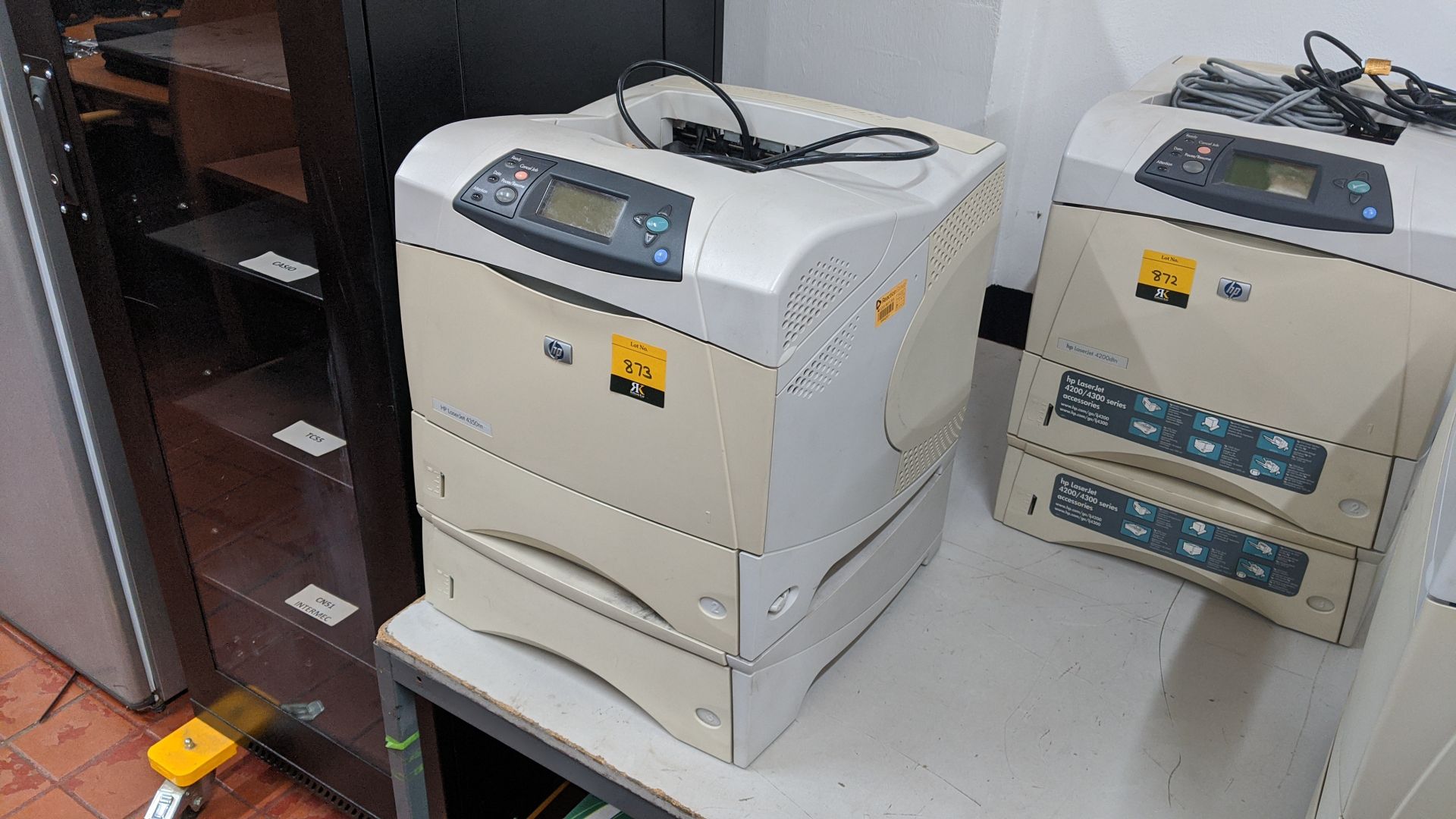 HP LaserJet 4350TN printer including a total of 2 paper cassettes. This is one of a large number - Image 2 of 4