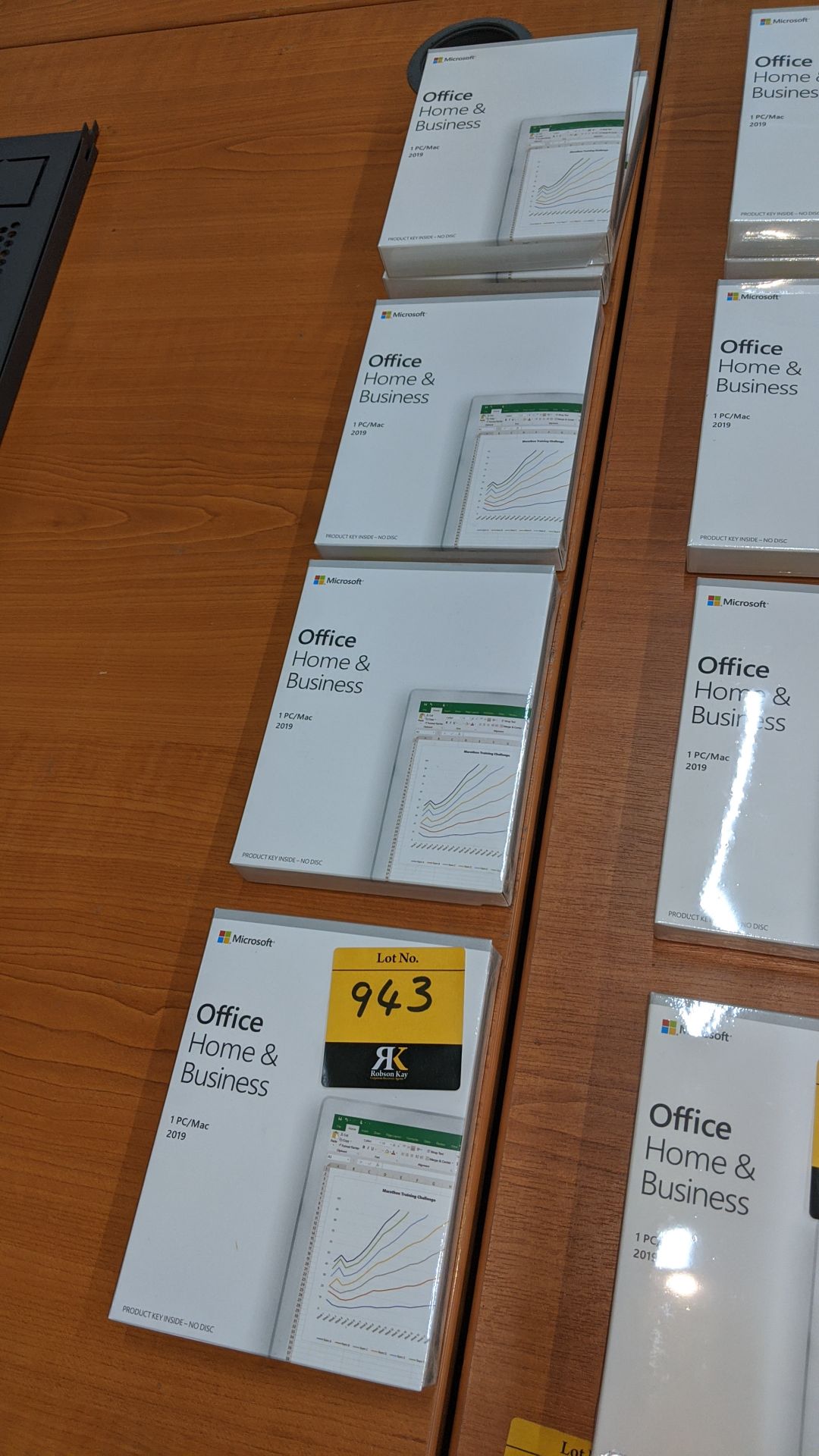 5 off Microsoft Office Home & Business 2019 for PC/MAC. This lot comprises 5 sealed boxes each - Image 2 of 4