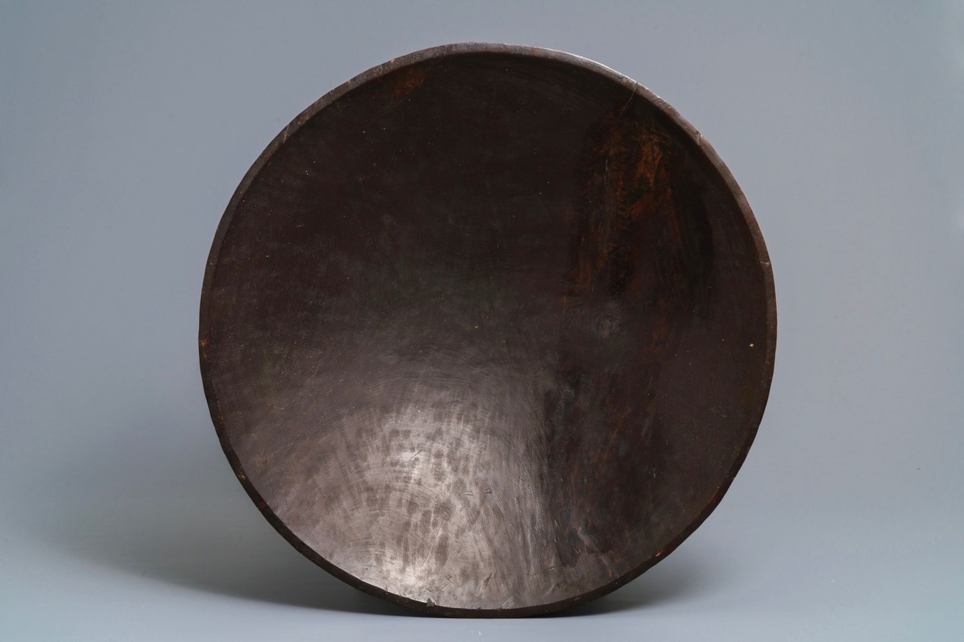 A large wooden Tanoa Dina or Kava bowl, Fiji, 19th C. - Image 6 of 8