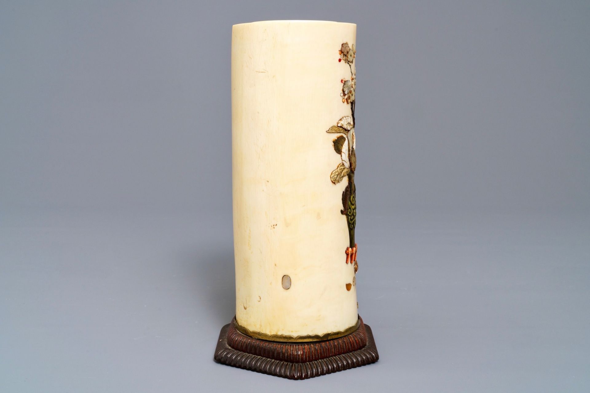 A Japanese Shibayama inlaid ivory brush pot, Meiji, 19th C. - Image 2 of 6