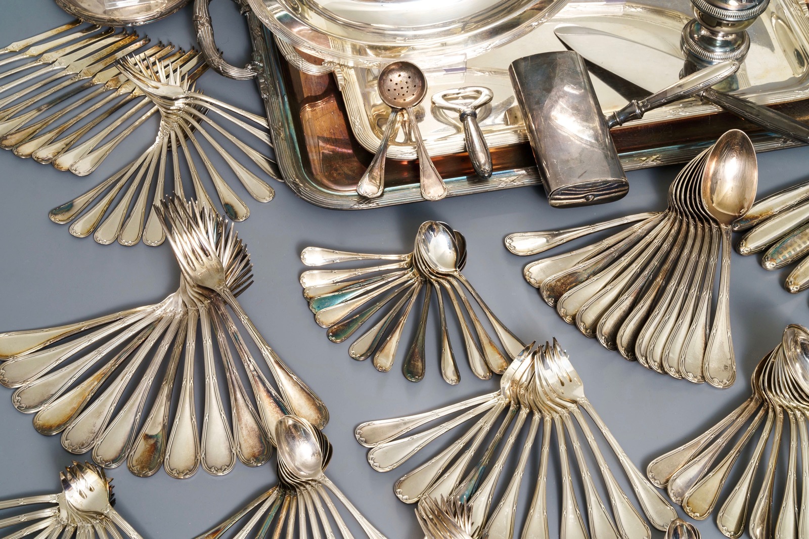 A collection of silver-plated cutlery and tableware, Christofle, France, 20th C. - Image 4 of 6