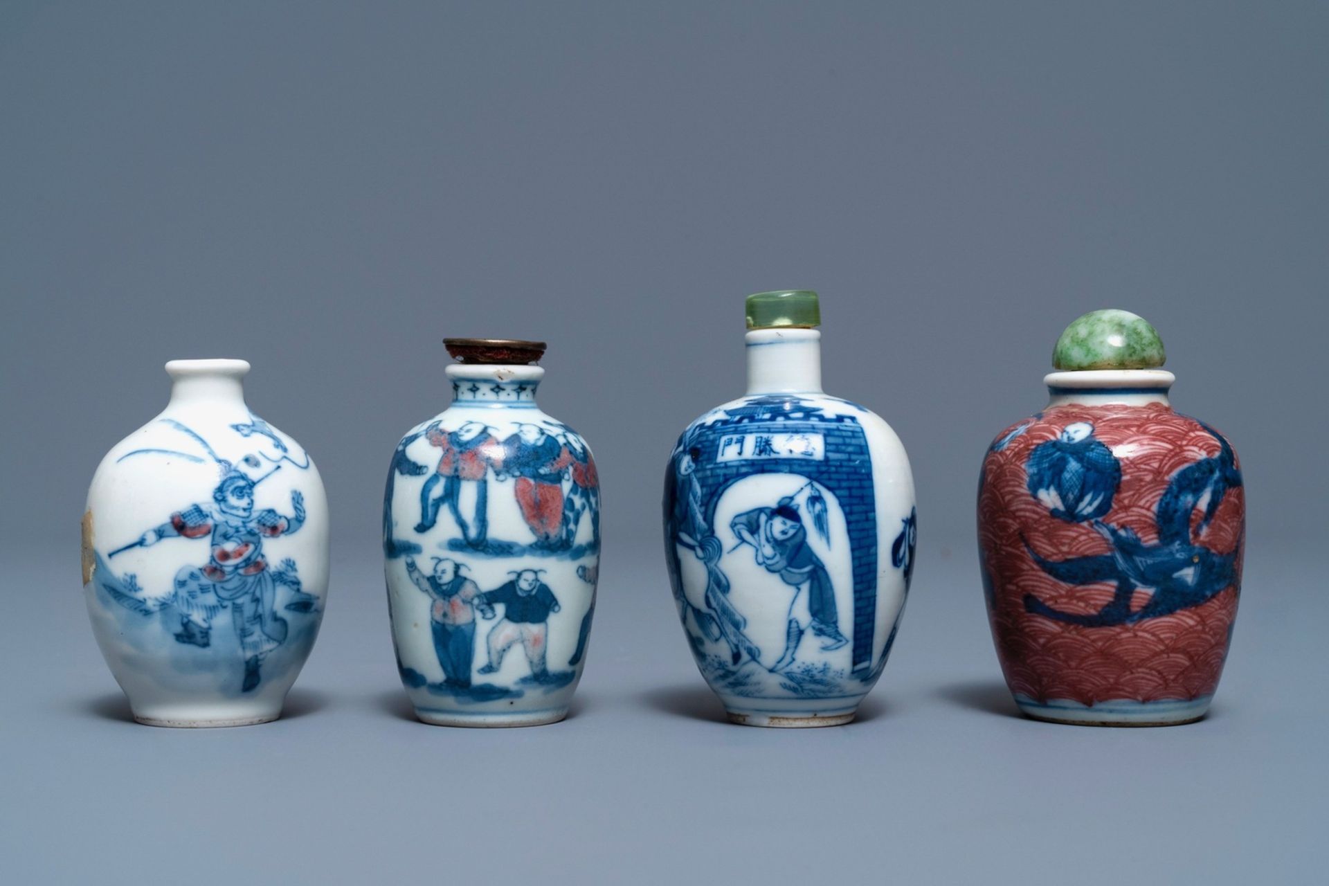 Four Chinese blue, white and underglaze red snuff bottles, 19/20th C. - Image 2 of 4