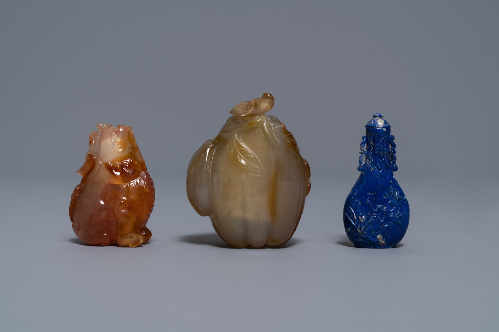 Seven Chinese hardstone, agate and quartz snuff bottles, 19/20th C. - Image 6 of 9