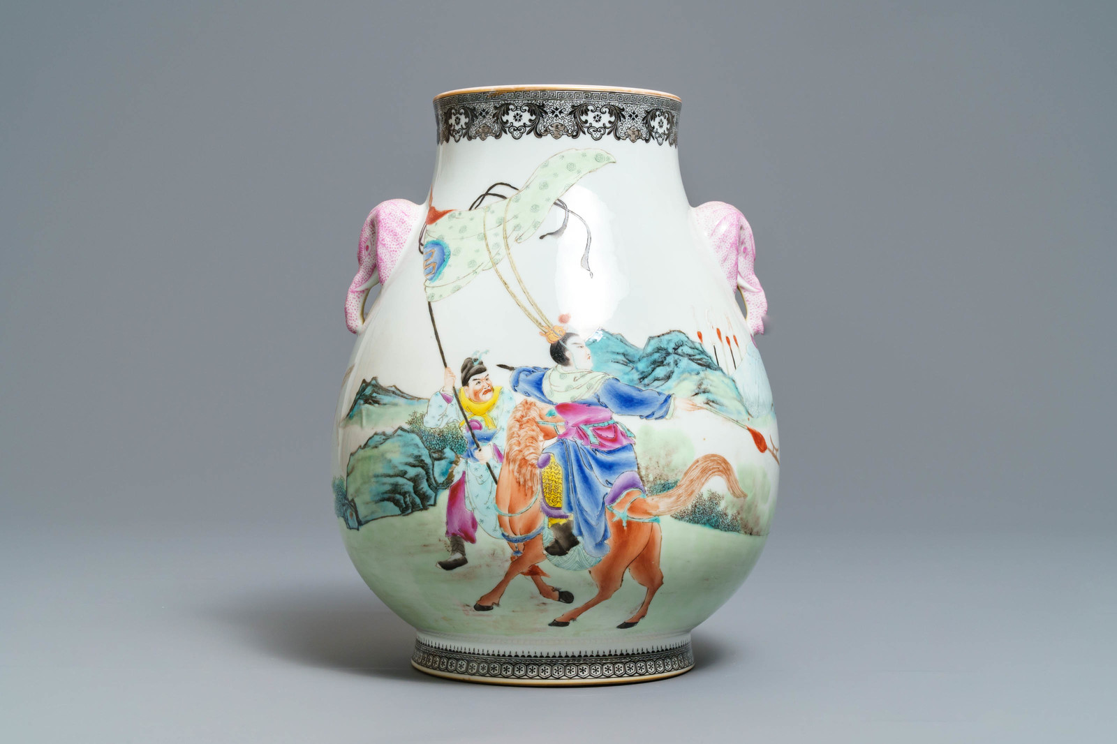 A Chinese famille rose hu vase with warriors on horseback, Qianlong mark, Republic, 20th C. - Image 4 of 7