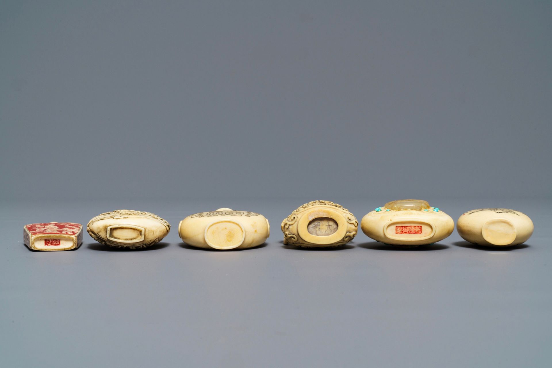 Six Chinese carved ivory snuff bottles, 19/20th C. - Image 6 of 7