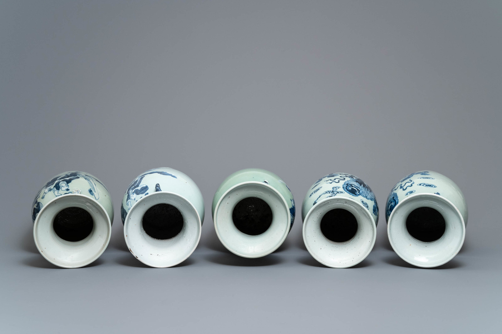 Five Chinese blue and white celadon-ground vases, 19th C. - Image 5 of 6