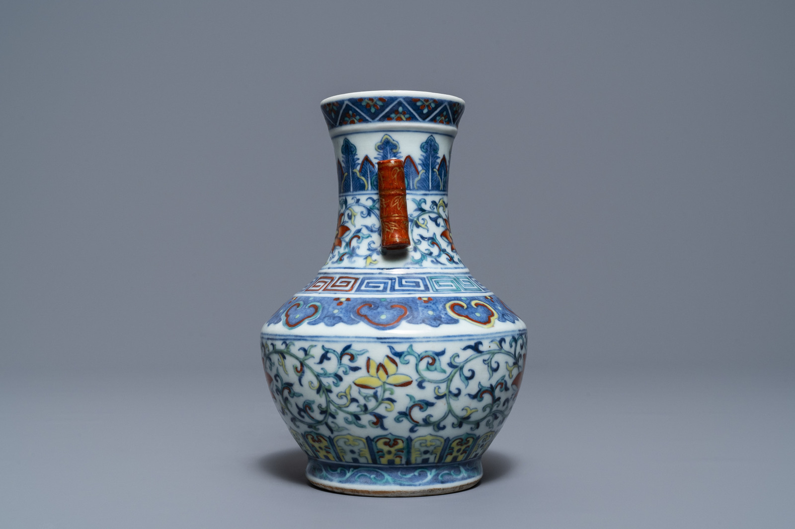 A Chinese doucai 'hu' vase, Qianlong mark, 19/20th C. - Image 4 of 6