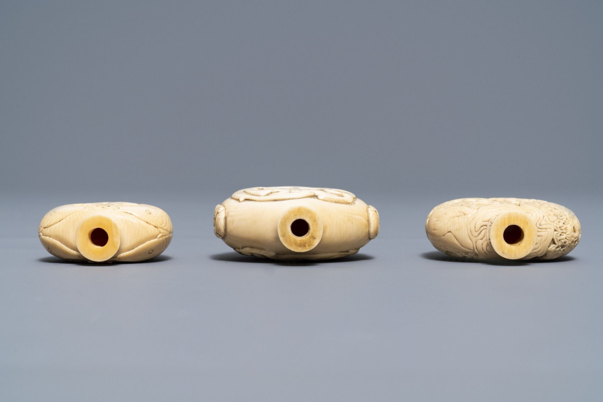 Three Chinese carved ivory snuff bottles, 19th C. - Image 5 of 7