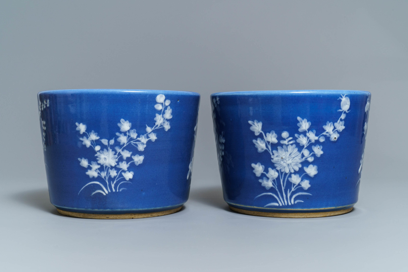 A pair of Chinese blue ground slip-decorated jardinires, 19th C. - Image 3 of 6