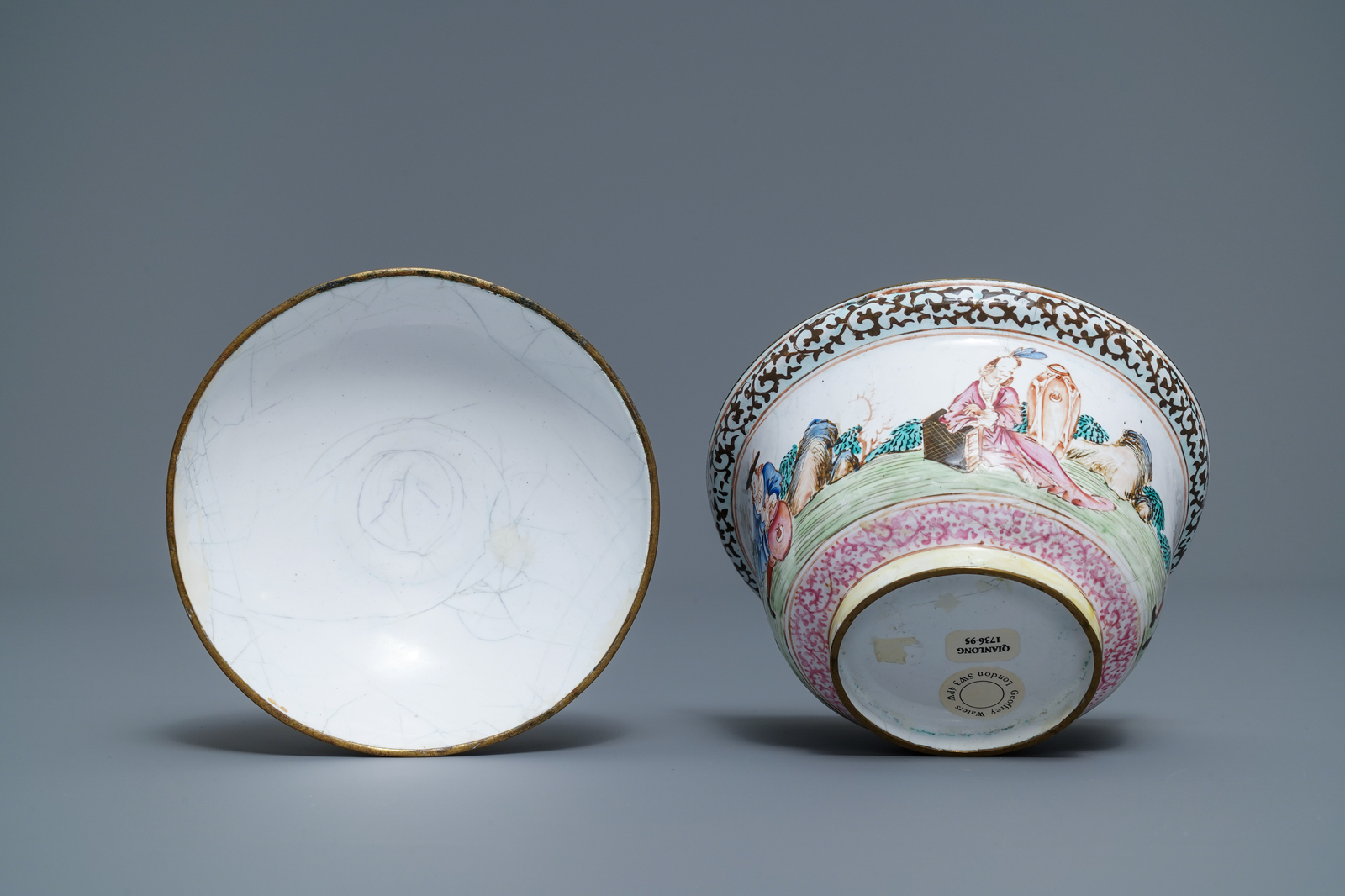 A Chinese Canton enamel 'Europeans' bowl and cover, Qianlong - Image 6 of 7