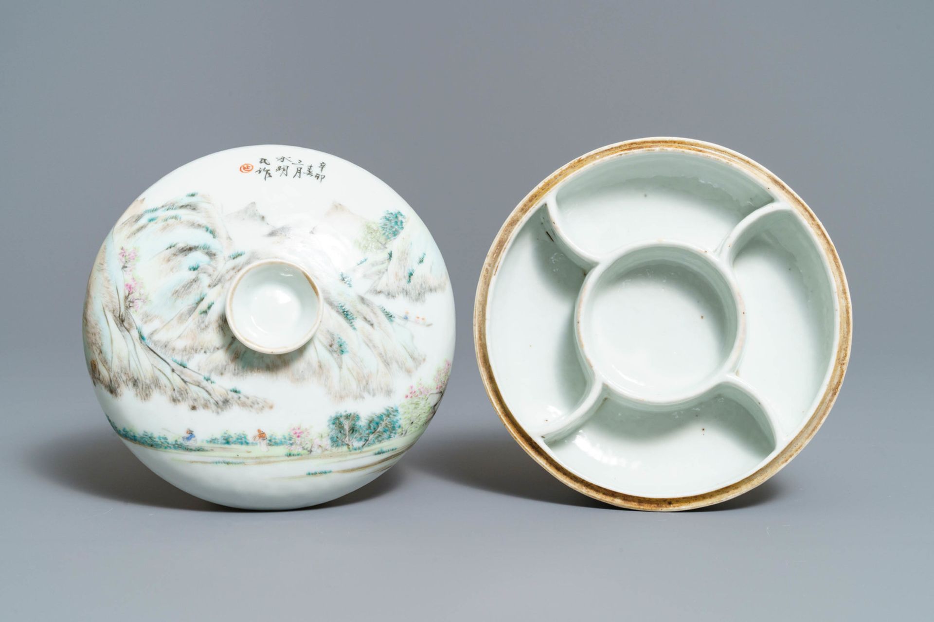 A Chinese qianjiang cai spice box and a warming bowl on foot, 19/20th C. - Image 9 of 10