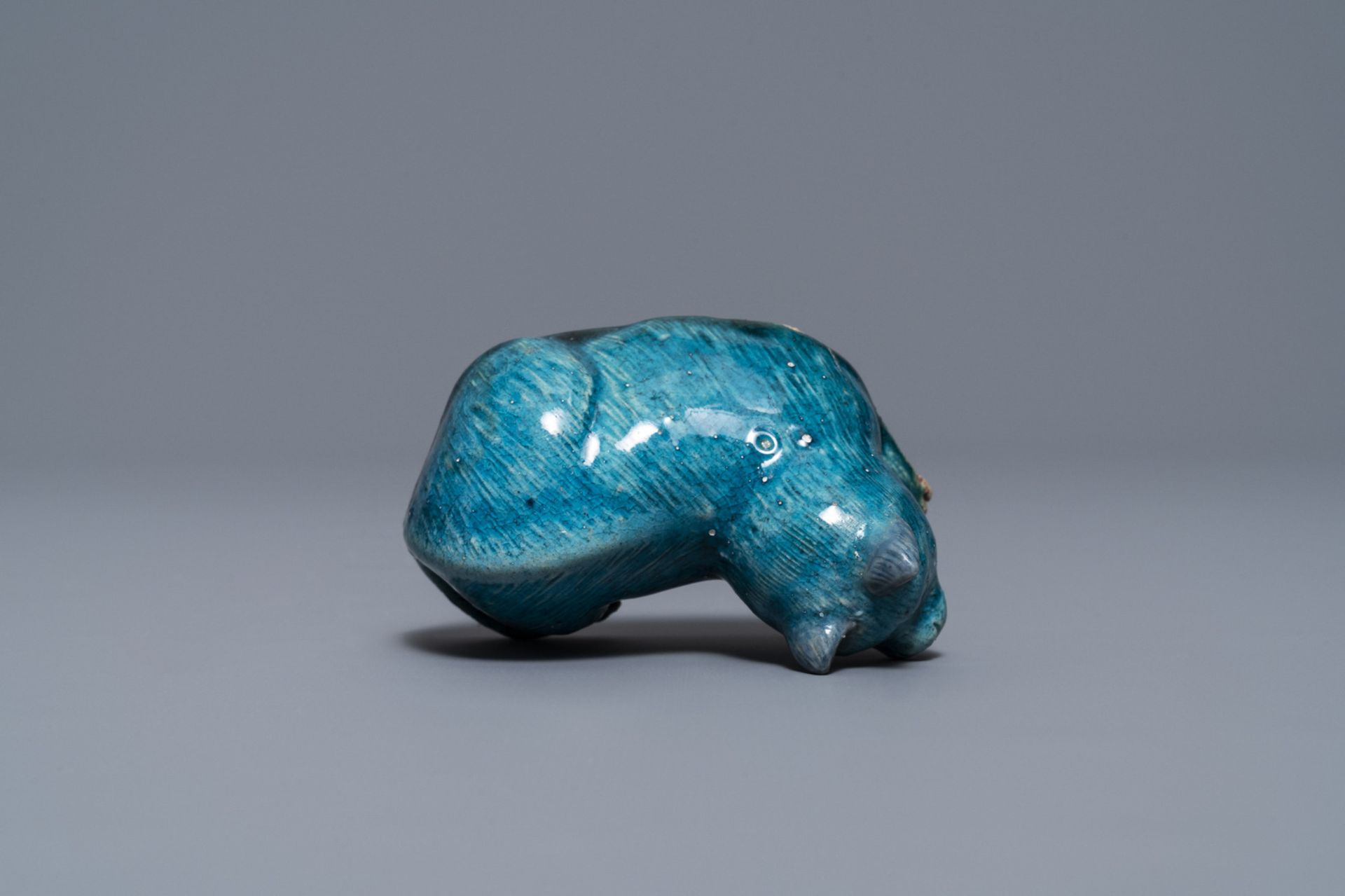 A Chinese turquoise glazed model of a toad, a cat & a blue and white snuff bottle, Kangxi & 19th C. - Image 13 of 19