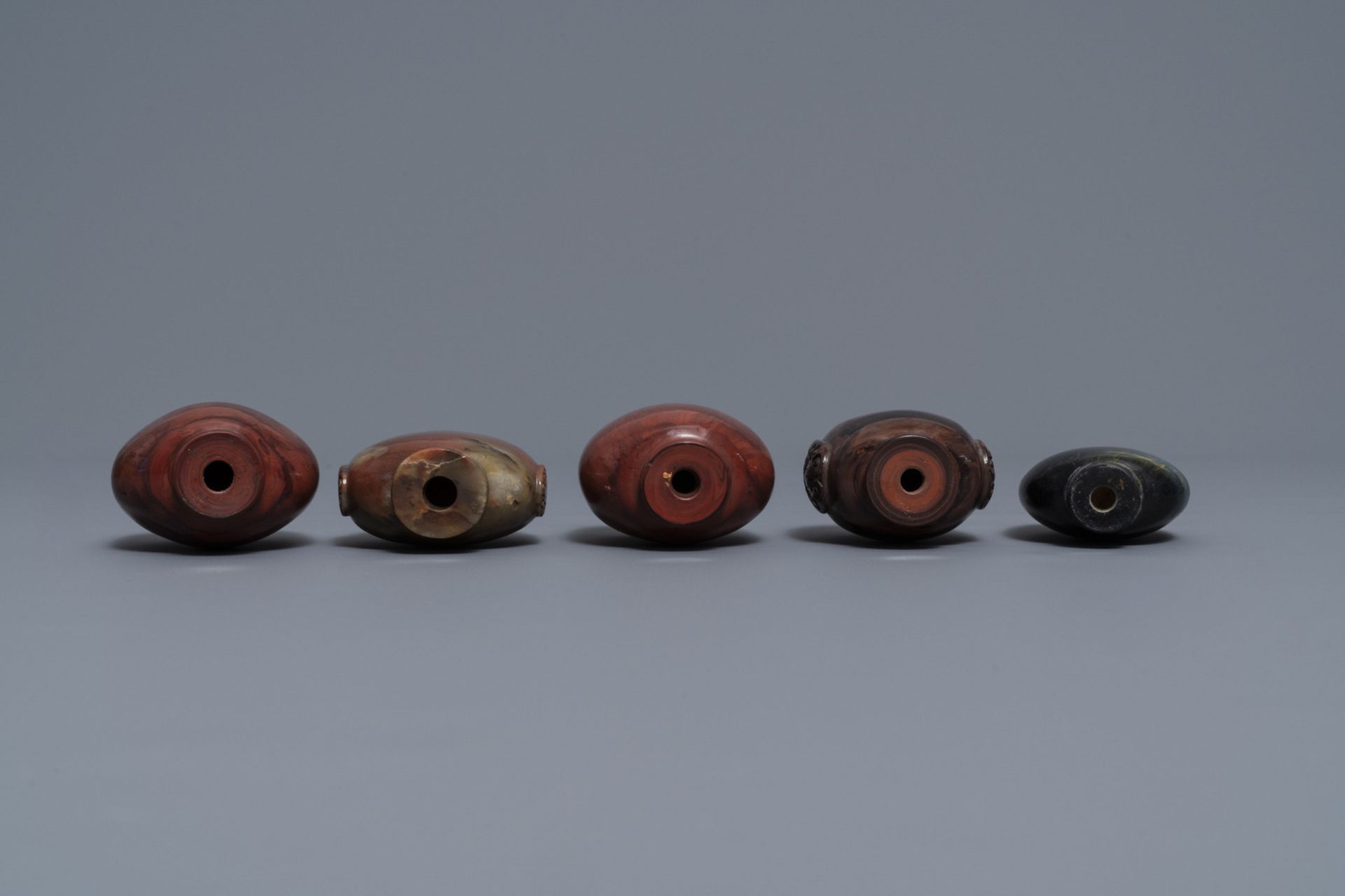 Nine various Chinese hardstone snuff bottles, 19/20th C. - Image 4 of 9