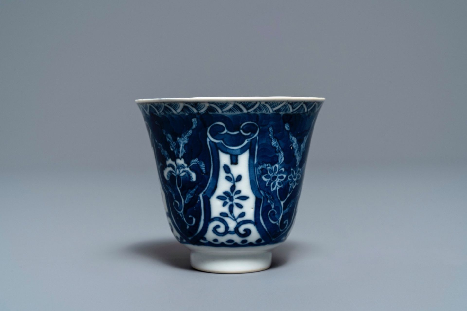 Twelve Chinese blue and white cups and saucers, 19th C. - Image 3 of 9
