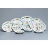 A 9-piece Chinese famille rose service with antiquities design, Jiaqing/Daoguang