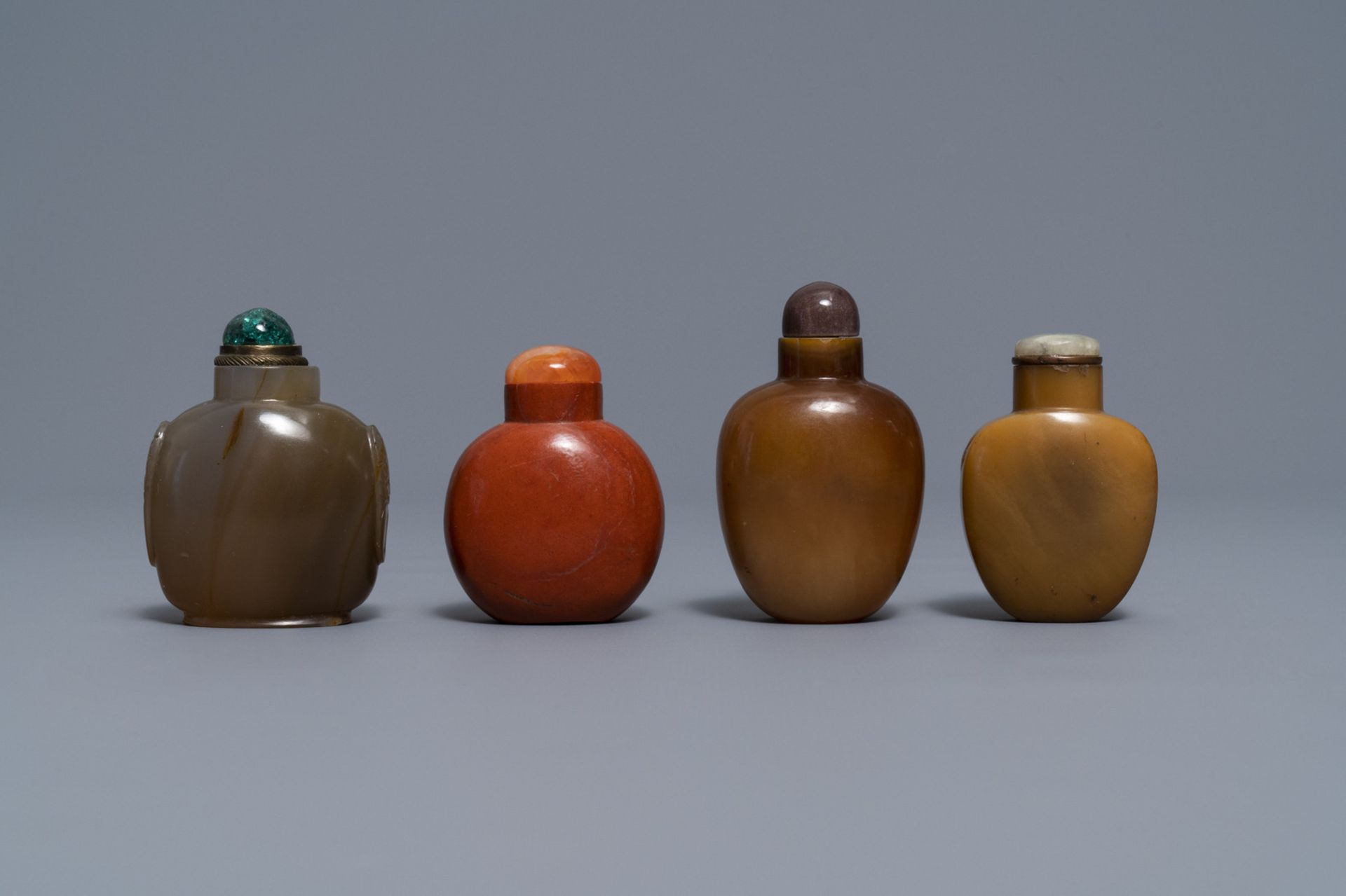 Nine various Chinese hardstone snuff bottles, 19/20th C. - Image 7 of 9