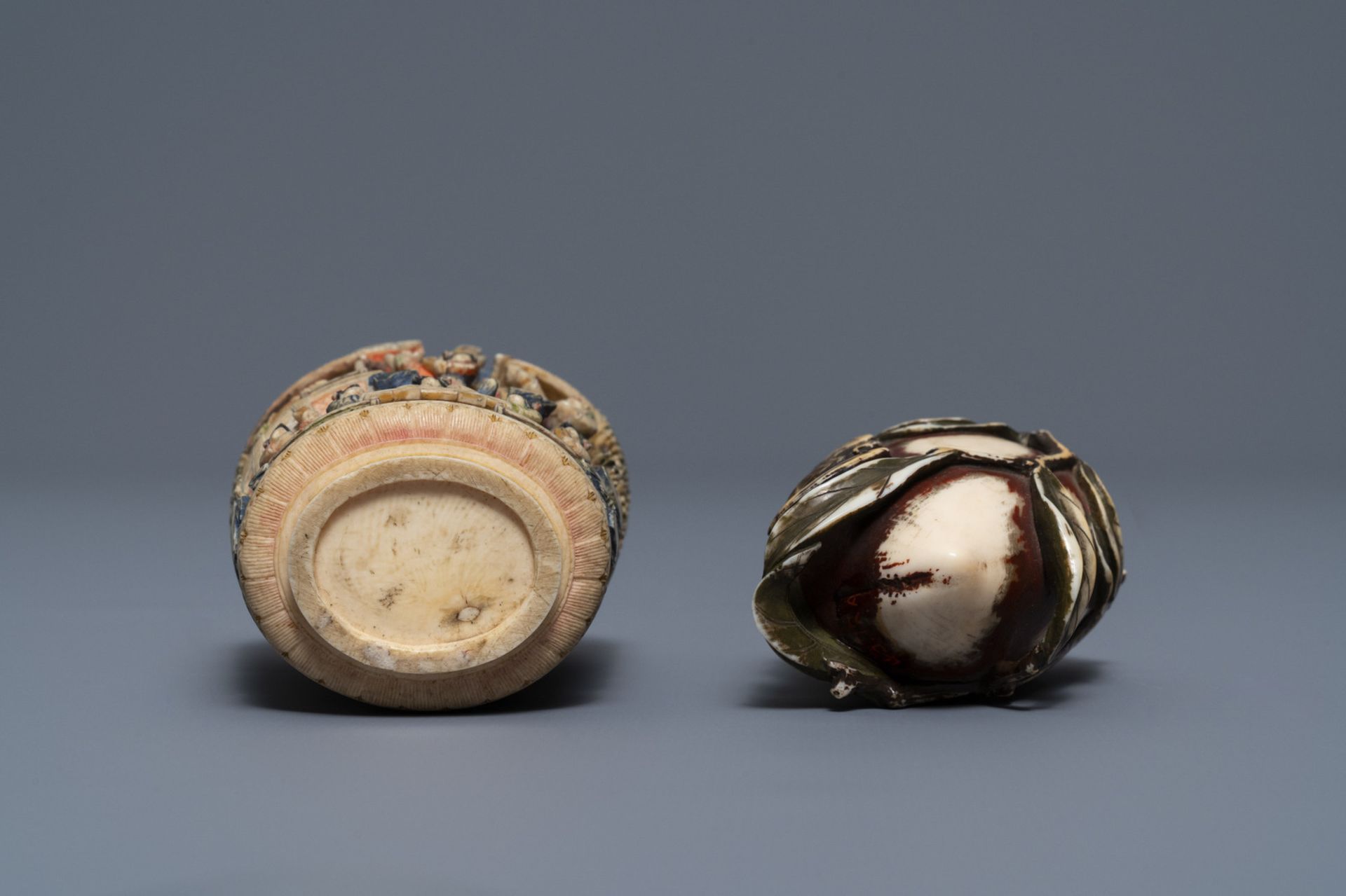 Two Chinese polychrome ivory snuff bottles, 19th C. - Image 4 of 4