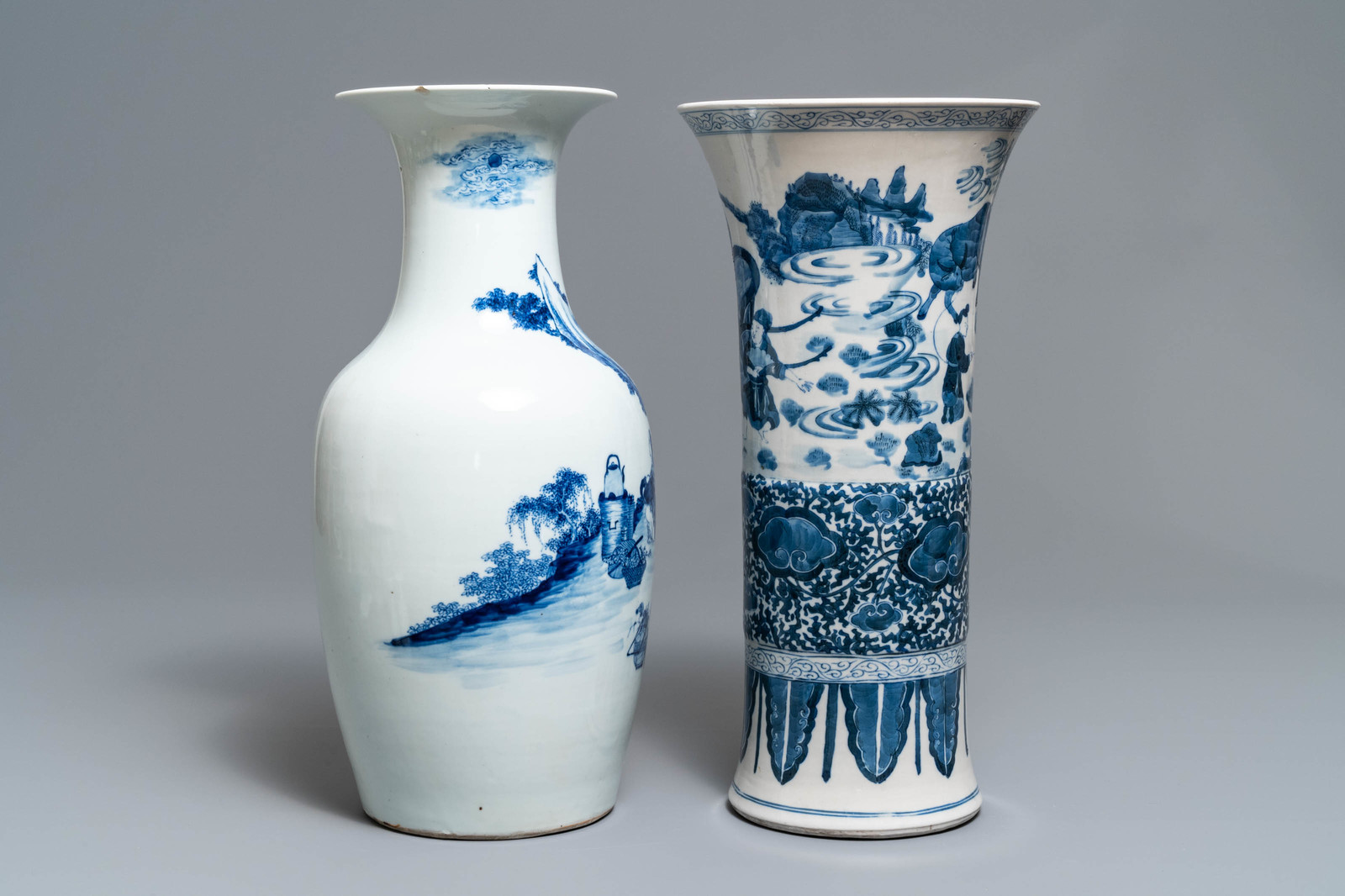 Two Chinese blue and white vases, 19th C. - Image 4 of 6