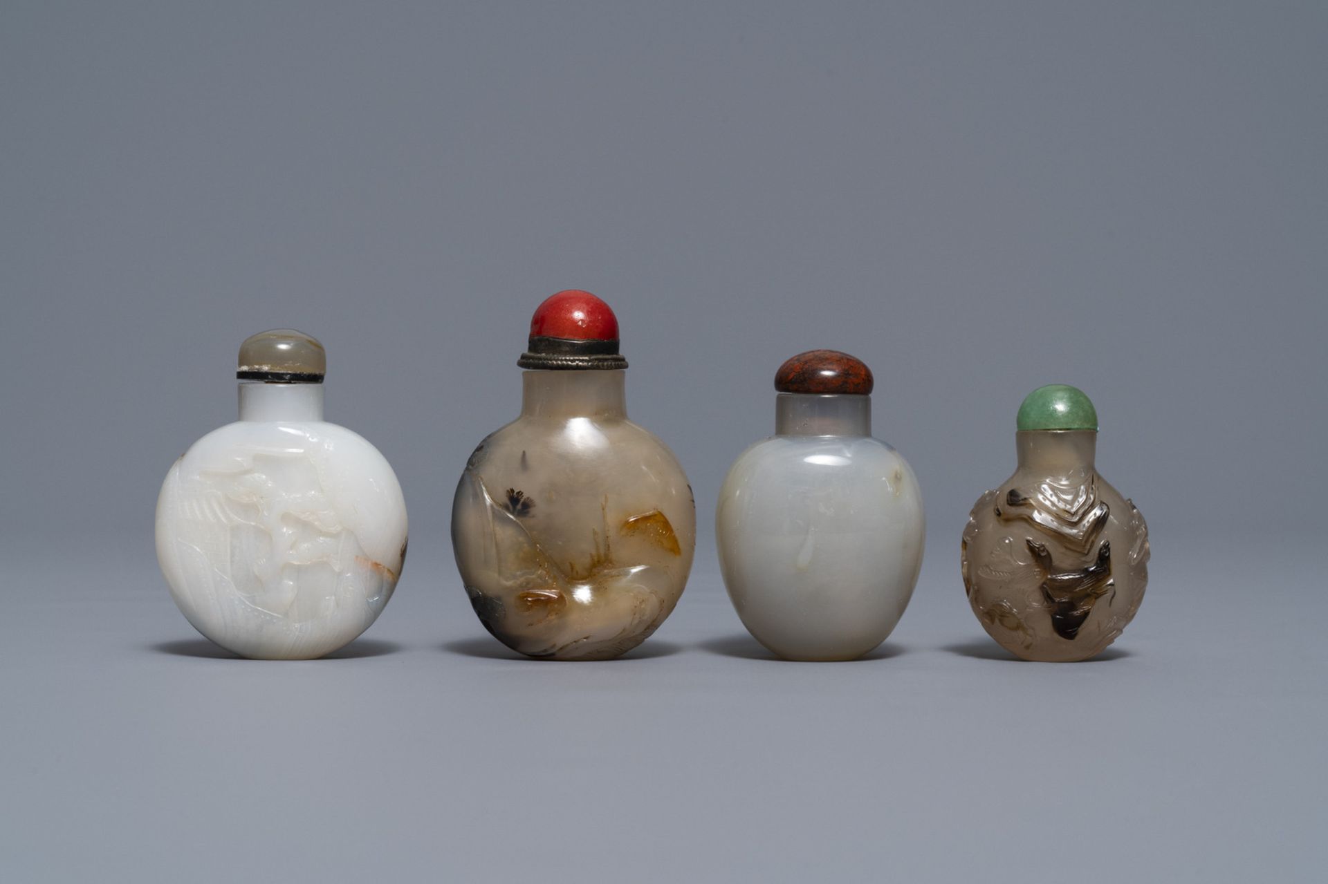 Eight Chinese carved shadow agate snuff bottles, 19/20th C. - Image 7 of 9