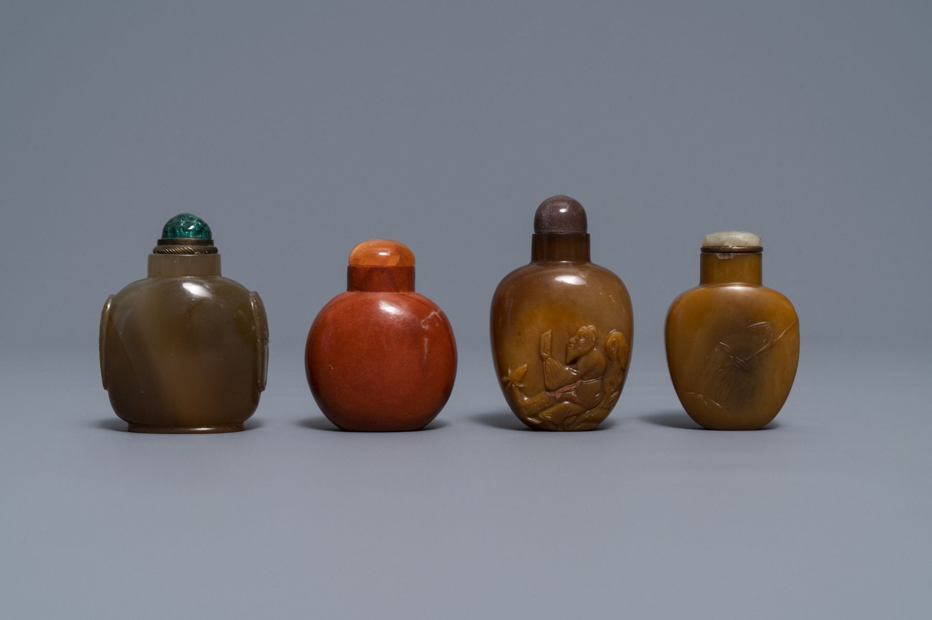 Nine various Chinese hardstone snuff bottles, 19/20th C. - Image 6 of 9