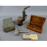 Near mint Eveready razor in mahogany box and outer box and a vintage tobacco pipe with horn