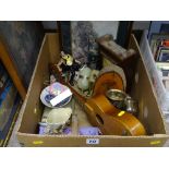 Mixed box of collectables