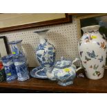 Parcel of blue and white decorative pottery and a butterfly baluster vase (some damage)