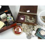 A quantity of mixed coinage including commemorative items, sundry costume jewellery & collectables