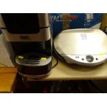 George Foreman 'Lean Mean Fat Grilling Machine' and a Coopers coffee machine E/T